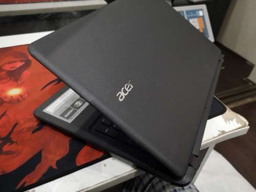 **ACER ASPIRE ES15*LATEST 6TH GEN CELERON*N3350*500GB HDD*4GB RAM*DVD*HD